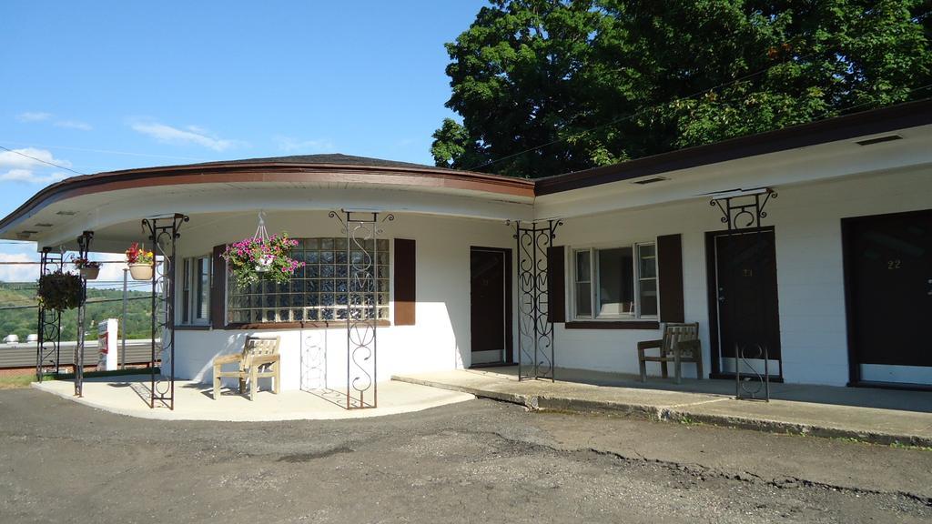 Stiles Motel Hill View Woodstock Exterior foto